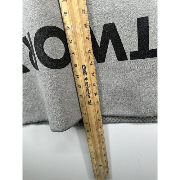 Hotworx Non Slip Yoga Towel Gray Gripper Bottom Cloth 29" x 78" Mat Anti Slip - Picture 7 of 9